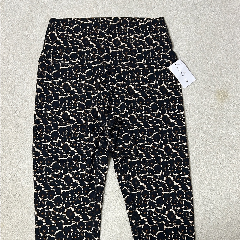 Chic Black and White women Leggings